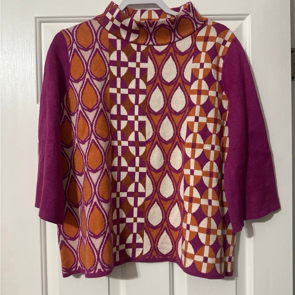 Women’s FATE Sweater Top NWOT